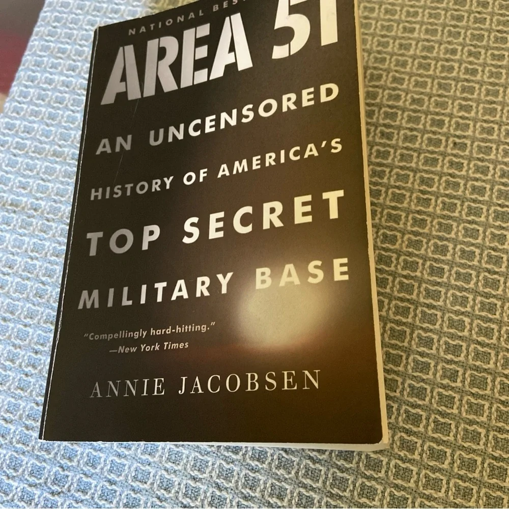 Area 51 : An Uncensored History of America's Top Secret Military Base by...